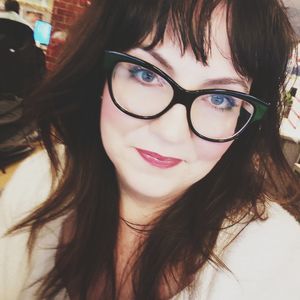 Meet your Posher, Cynthia